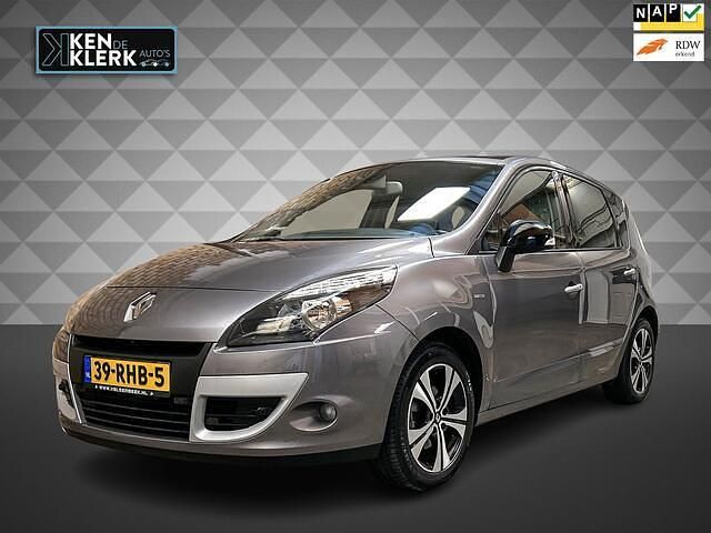 Grijs (metallic) Occasion 2011 Renault Scénic III Bose Edition MPV | € 8.999 (Iets duurder) - Afbeelding 1/4
