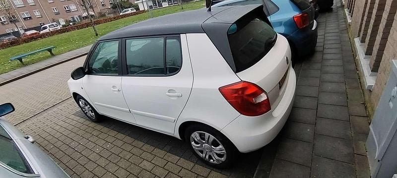 Occasion Skoda Fabia 60 PK (44 kW) 2011 Wit Hatchback