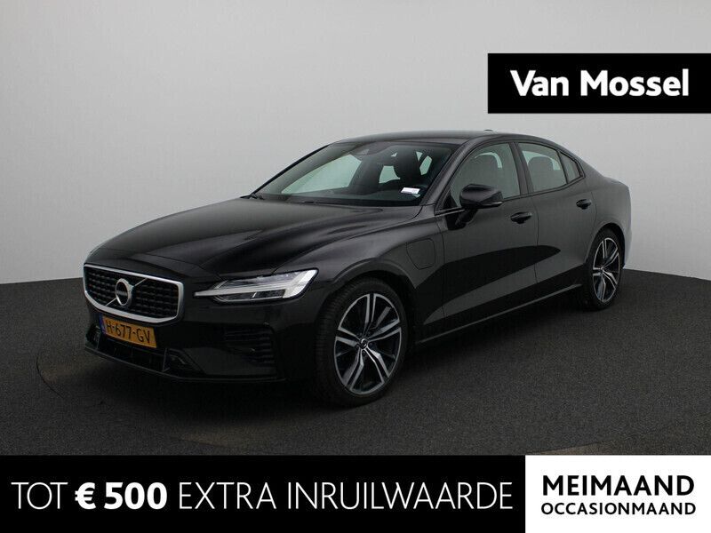 Zwart, metallic lak Gebruikt 2020 Volvo S60 R-Design Sedan | € 31.900 (Eerlijke prijs) - Afbeelding 1/4