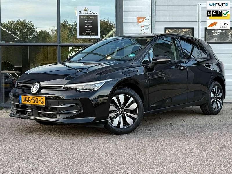 Zwart Gebruikt 2025 VW Golf VIII R-line Edition Hatchback | € 31.450 (Super prijs) - Afbeelding 1/4