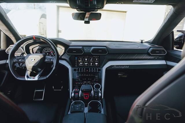 Occasion Lamborghini Urus 650 PK (478 kW) 2019 Zwart (metallic) SUV