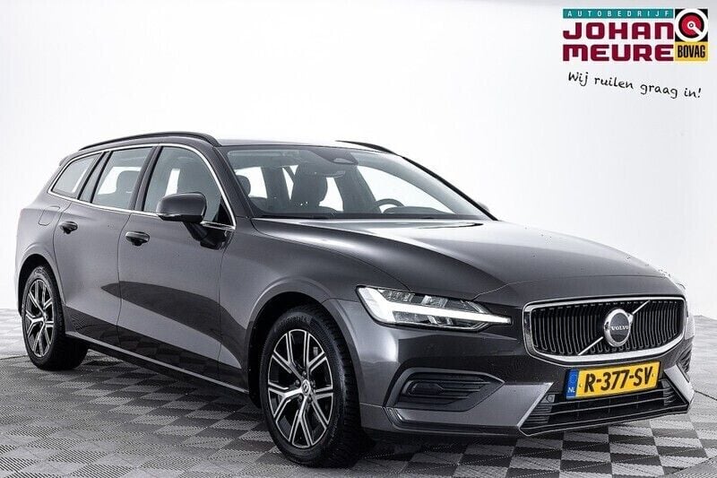 Grijs, metallic lak Gebruikt 2022 Volvo V60 Core Stationwagen | € 29.900 (Super prijs) - Afbeelding 1/4