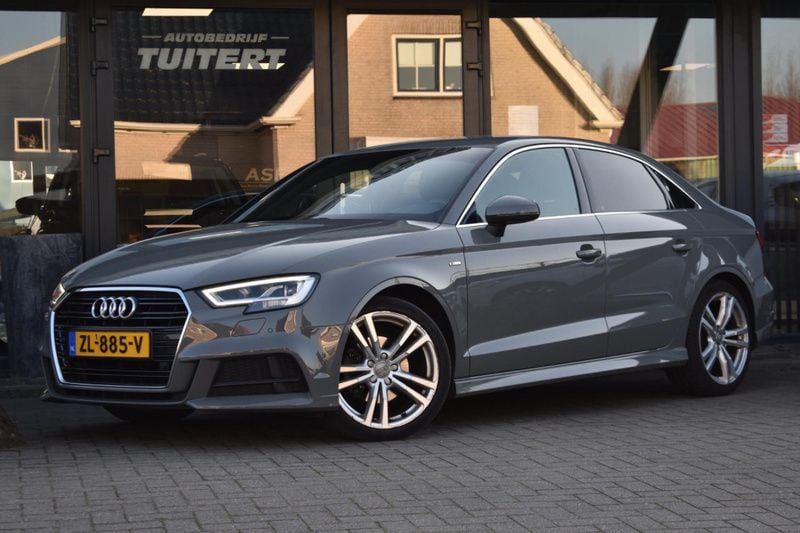 Sedan Gebruikt 2019 Audi A3 S-Line Sedan | € 22.845 (Iets duurder) - Afbeelding 1/4