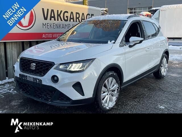 Wit Occasion 2024 Seat Arona Style SUV | € 21.950 (Eerlijke prijs) - Afbeelding 1/4