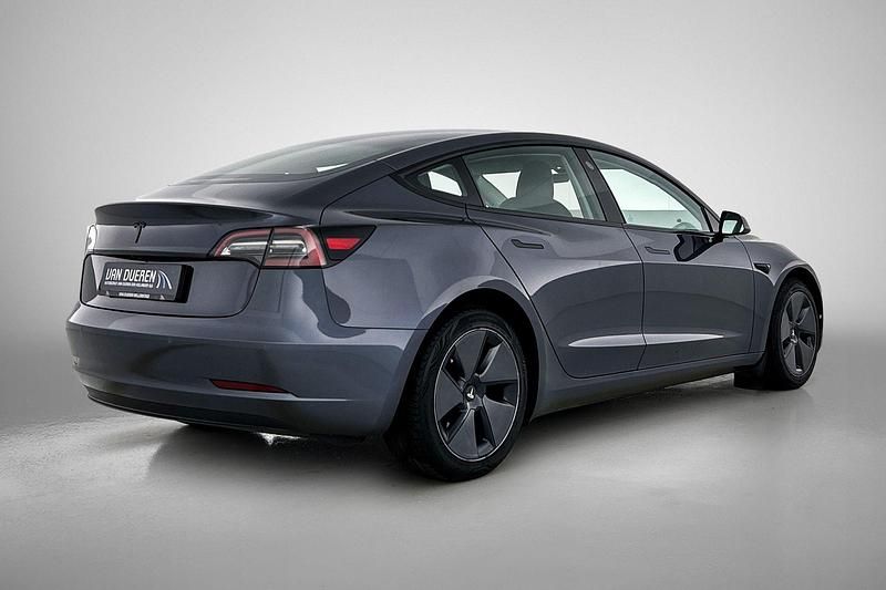Occasion Tesla Model 3 Standard Range 235 kW (320 PK) 2022 Grijs Sedan