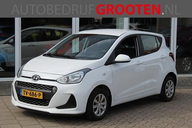 Wit Gebruikt 2018 Hyundai i10 Comfort Hatchback | € 8.488 (Eerlijke prijs) - Afbeelding 1/4