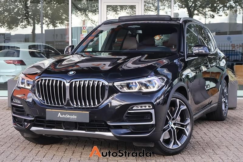 Grijs Gebruikt 2020 BMW X5 Executive SUV | € 48.900 (Goede deal) - Afbeelding 1/4