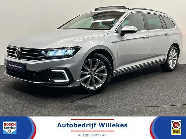 Zilver Gebruikt 2020 VW Passat Business Stationwagen | € 22.950 (Goede deal) - Afbeelding 1/4