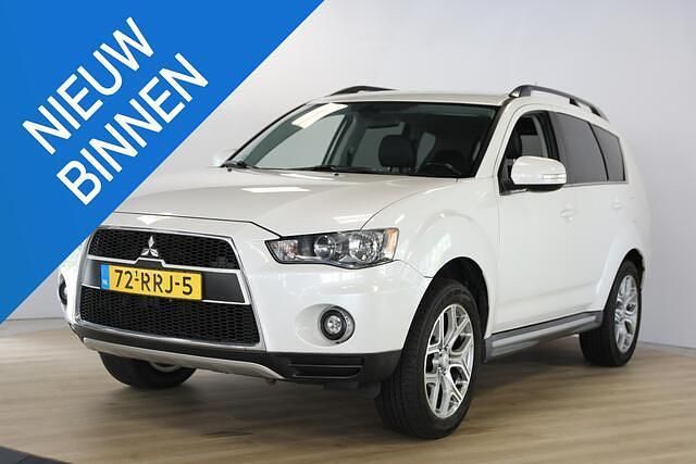 Wit Gebruikt 2011 Mitsubishi Outlander Edition SUV | € 9.950 (Eerlijke prijs) - Afbeelding 1/4