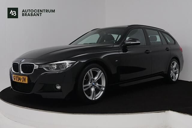 Occasion BMW 330 Executive 252 PK (185 kW) 2019 Zwart Stationwagen