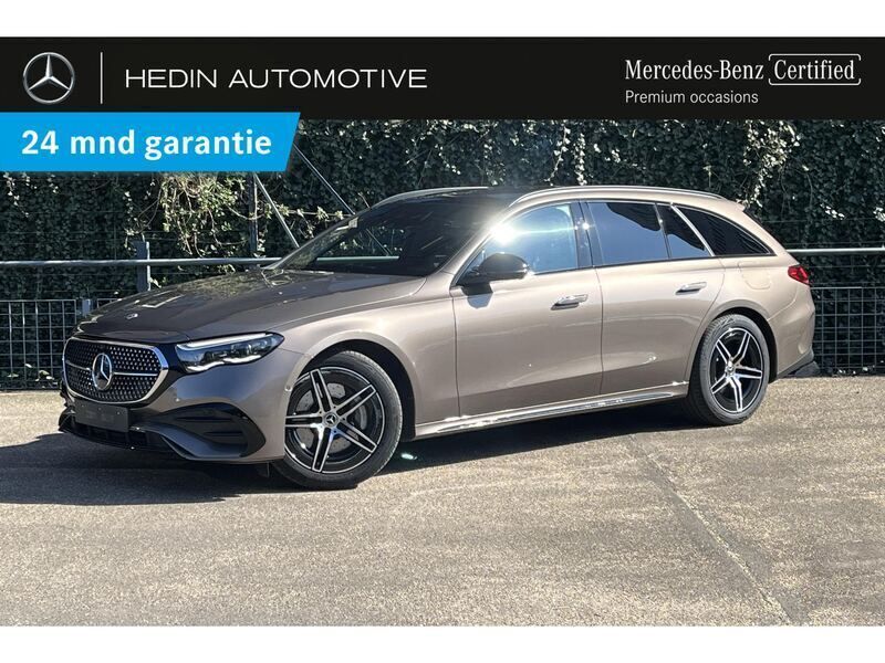 Bruin Gebruikt 2024 Mercedes E300 AMG line Stationwagen | € 74.900 - Afbeelding 1/4