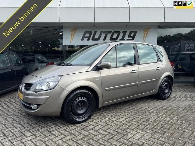 Beige Gebruikt 2008 Renault Scénic II MPV | € 2.419 (Iets duurder) - Afbeelding 1/3