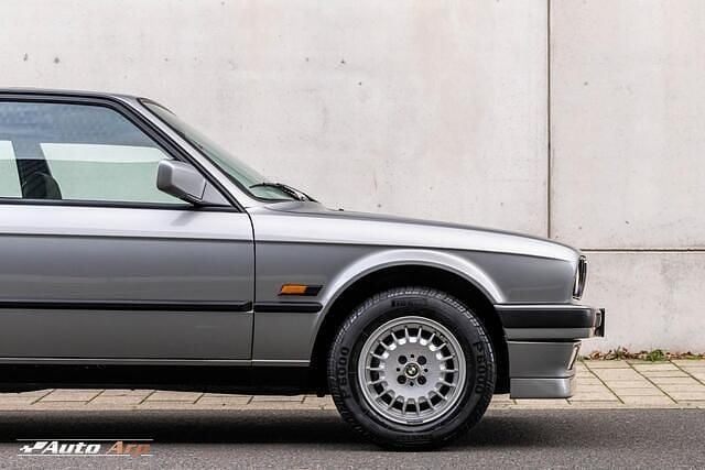 Occasion BMW 318 113 PK (83 kW) 1988 Zilver Coupé