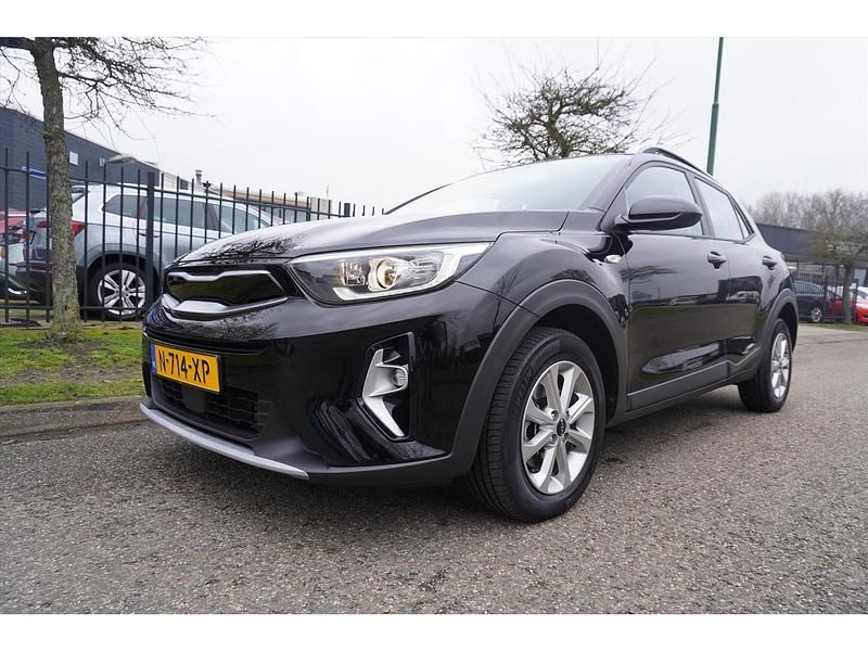 Occasion Kia Stonic 99 PK (72 kW) 2022 Zwart SUV