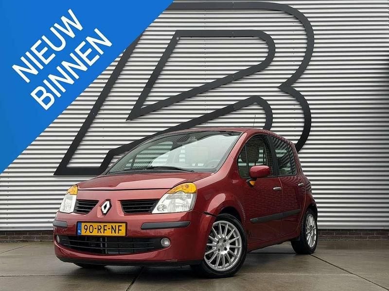 Occasion Renault Modus Initiale 112 PK (82 kW) 2005 Rood MPV