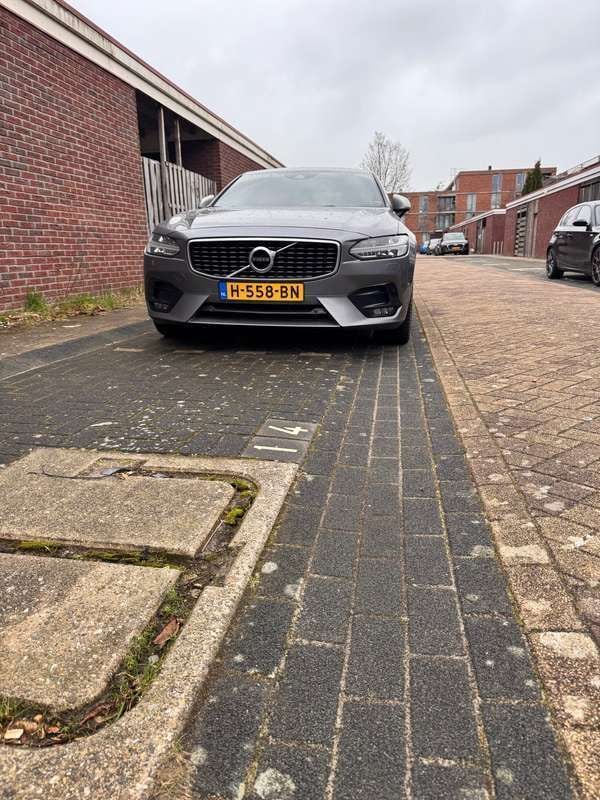 Grijs Gebruikt 2018 Volvo S90 Inscription Sedan | € 21.000 (Eerlijke prijs) - Afbeelding 1/4