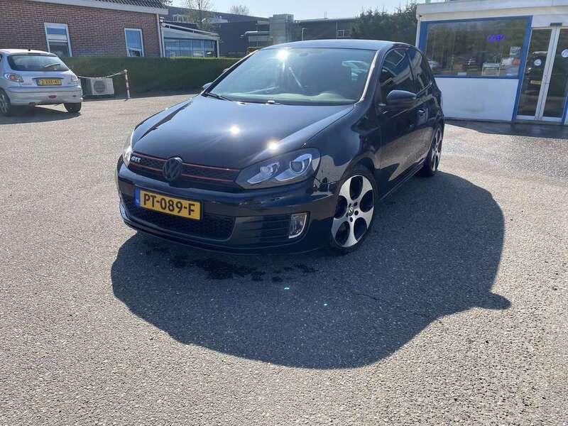 Zwart Gebruikt 2009 VW Golf VI GTI Stationwagen | € 7.500 (Goede deal) - Afbeelding 1/4