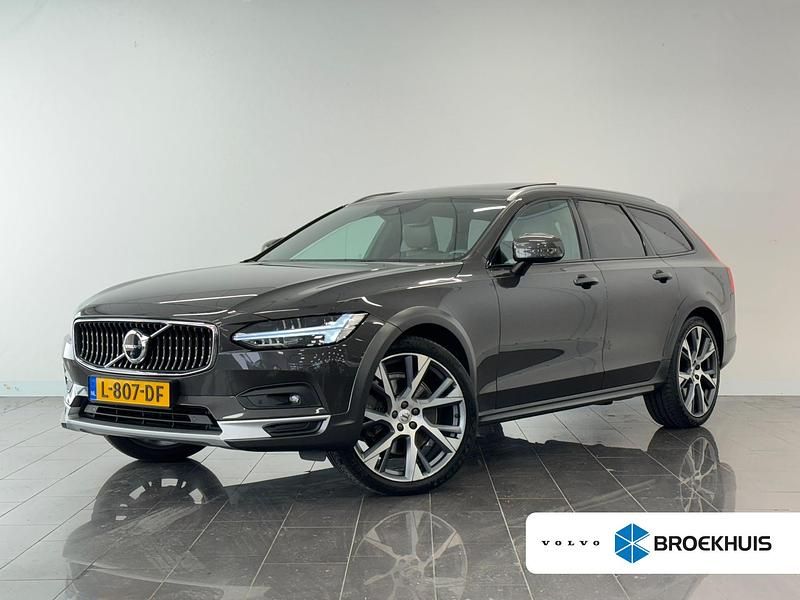 Grijs Gebruikt 2021 Volvo V90 CC Pro Stationwagen | € 48.945 - Afbeelding 1/4