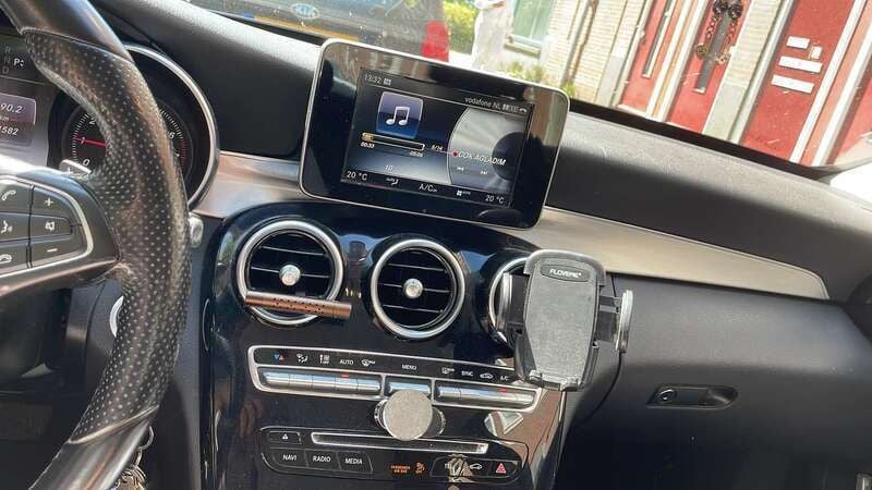 Zwart Gebruikt 2016 Mercedes C180 Prestige Sedan | € 15.500 (Eerlijke prijs) - Afbeelding 1/4