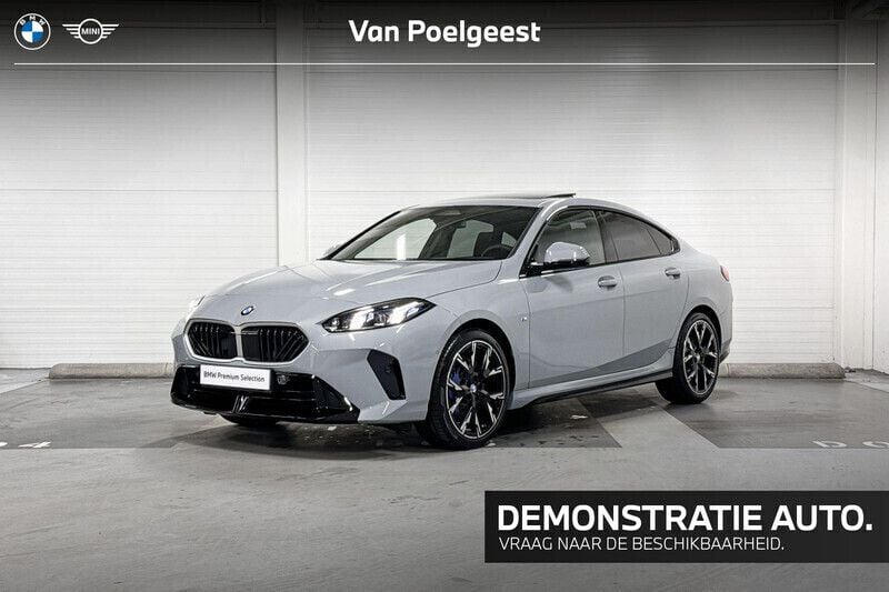 Brooklyn grau (licht grijs) Gebruikt 2025 BMW 220 M Sport Coupé | € 47.900 (Goede deal) - Afbeelding 1/4