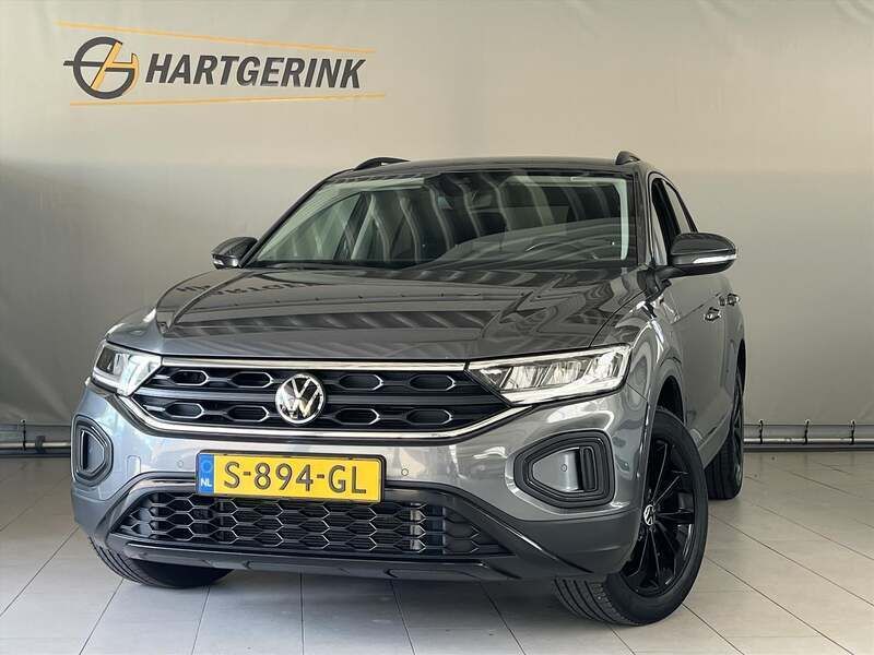 Grijs Gebruikt 2022 VW T-Roc Business SUV | € 26.925 (Iets duurder) - Afbeelding 1/3