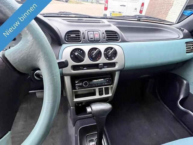 Occasion Nissan Micra 82 PK (60 kW) 2001 Grijs Hatchback