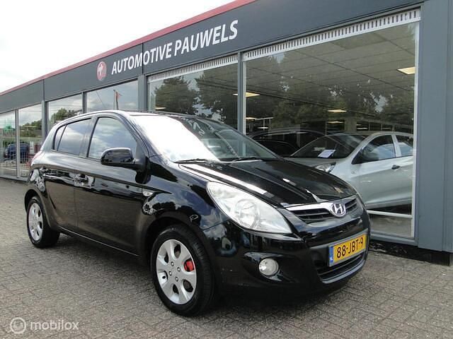 Zwart Gebruikt 2009 Hyundai i20 Hatchback | € 3.775 (Duur) - Afbeelding 1/4