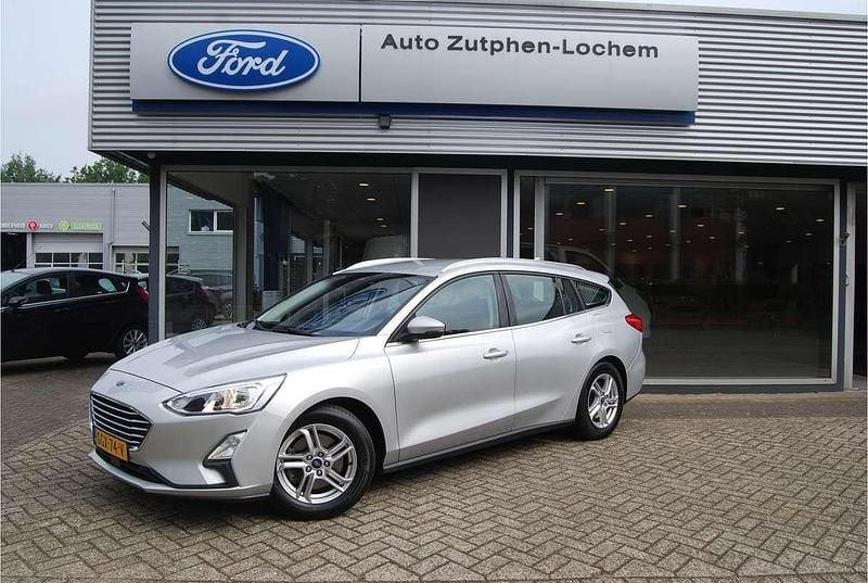 Grijs Occasion 2018 Ford Focus Business Edition Stationwagen | € 13.940 (Duur) - Afbeelding 1/4
