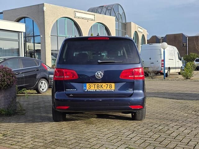 Occasion VW Touran Highline 105 PK (77 kW) 2014 Blauw (metallic) MPV