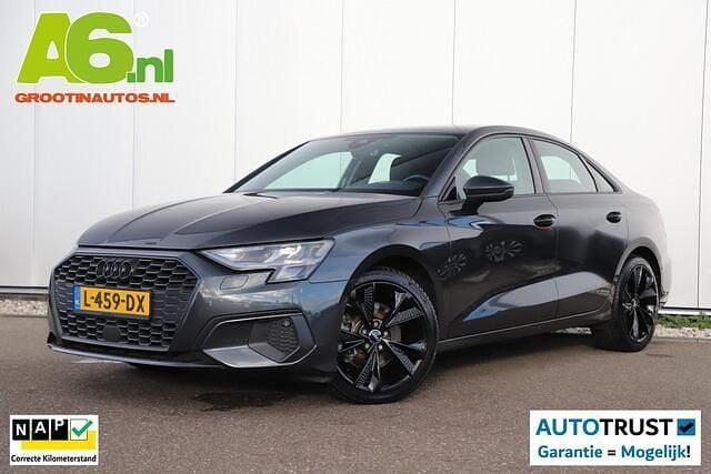 Grijs Gebruikt 2021 Audi A3 Black Edition Sedan | € 19.900 (Super prijs) - Afbeelding 1/4