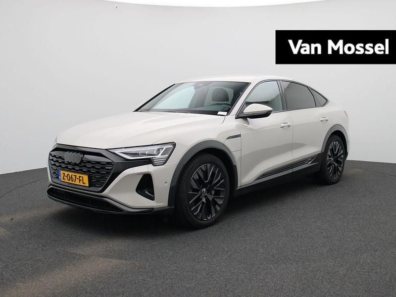 Geel Gebruikt 2024 Audi Q8 Advanced SUV | € 66.900 - Afbeelding 1/4