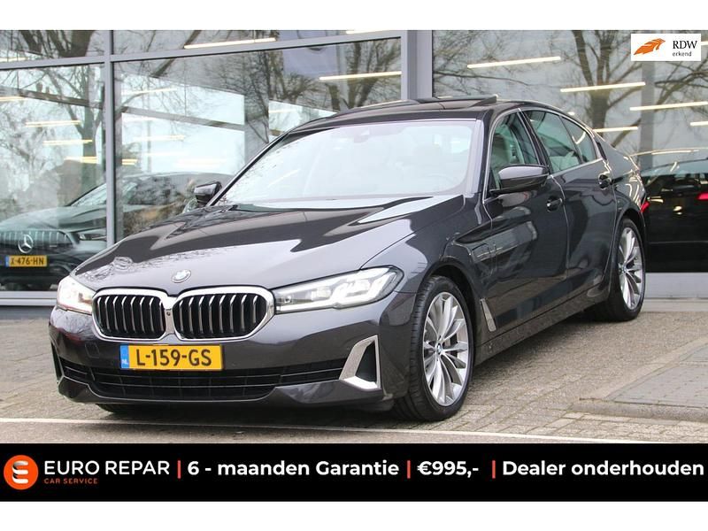Grijs Occasion 2021 BMW 530 Executive Sedan | € 29.795 (Eerlijke prijs) - Afbeelding 1/4