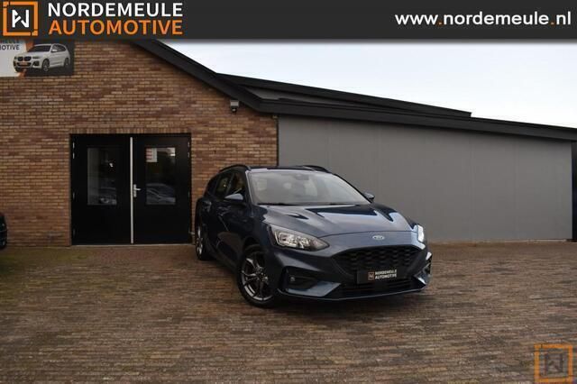 Blauw Gebruikt 2022 Ford Focus ST-Line Hatchback | € 22.700 (Super prijs) - Afbeelding 1/4