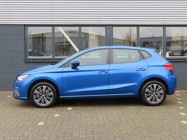 Occasion Seat Ibiza Business 116 PK (85 kW) 2024 Blauw Hatchback