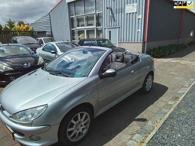 Grijs Gebruikt 2006 Peugeot 206 CC Quiksilver Cabriolet | € 4.850 - Afbeelding 1/4