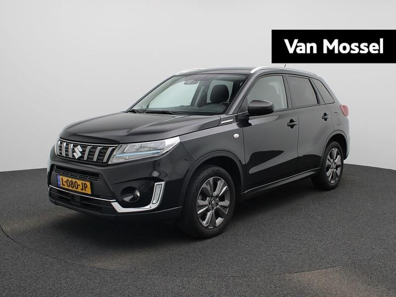 Zwart Gebruikt 2021 Suzuki Vitara SUV | € 20.935 (Eerlijke prijs) - Afbeelding 1/4
