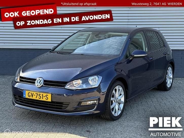 Blauw Gebruikt 2015 VW Golf VII Highline Hatchback | € 11.999 (Eerlijke prijs) - Afbeelding 1/3