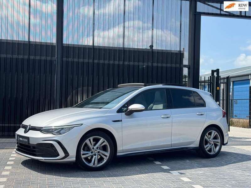 Zilver Gebruikt 2021 VW Golf VIII R-line Hatchback | € 26.990 (Eerlijke prijs) - Afbeelding 1/4