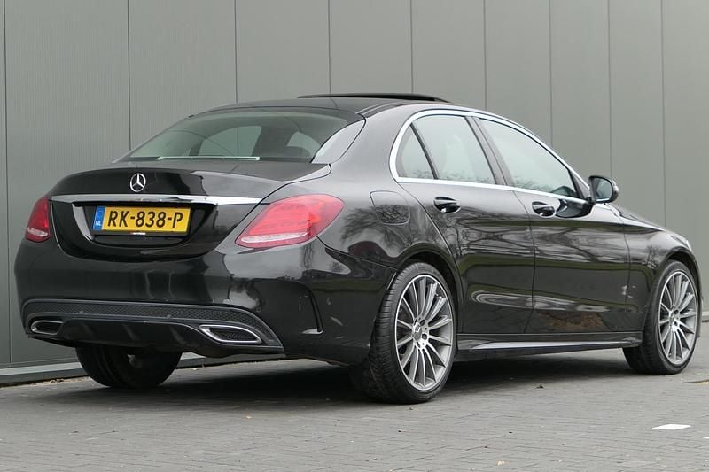 Occasion Mercedes C180 AMG 156 PK (114 kW) 2017 Zwart Sedan