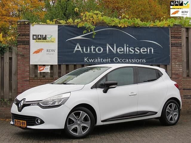 Wit Gebruikt 2015 Renault Clio IV Night&Day Hatchback | € 8.450 (Eerlijke prijs) - Afbeelding 1/4