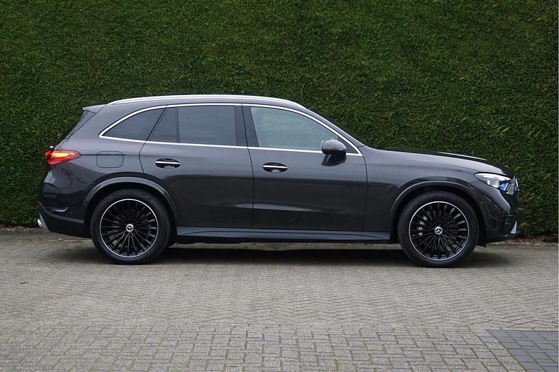 Occasion Mercedes GLC300e AMG line 2024 Grijs SUV