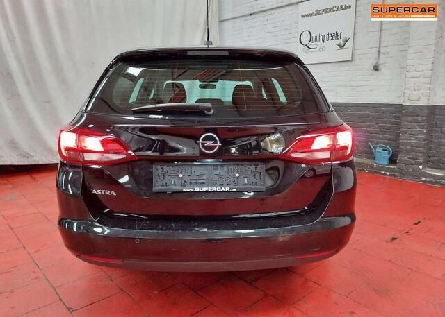 Occasion Opel Astra 2020 Zwart Sedan