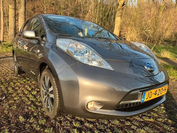 Occasion 2016 Nissan Leaf Tekna Hatchback | € 3.950 (Super prijs) - Afbeelding 1/4