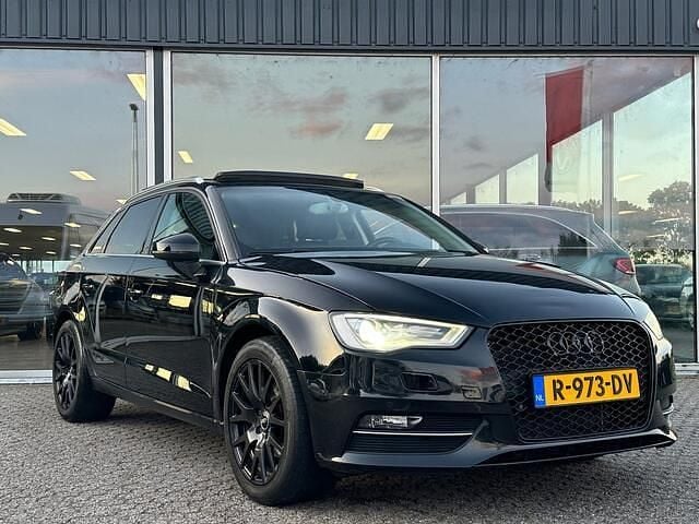 Zwart Gebruikt 2015 Audi A3 Sportback Ambition Hatchback | € 10.950 (Super prijs) - Afbeelding 1/4
