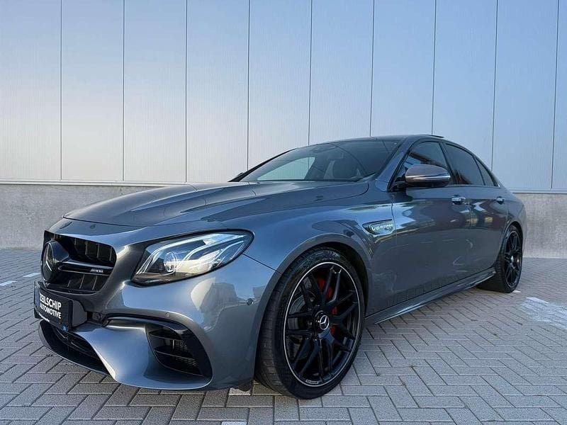 Grijs Gebruikt 2020 Mercedes E63 AMG AMG Sedan | € 89.999 (Goede deal) - Afbeelding 1/4