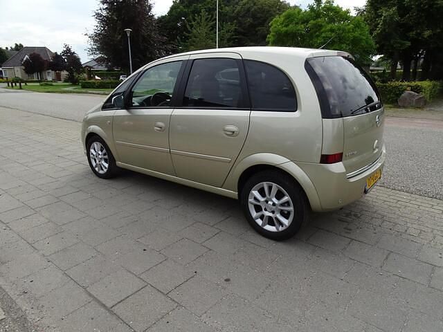 Beige Gebruikt 2009 Opel Meriva Cosmo MPV | € 2.950 (Iets duurder) - Afbeelding 1/3