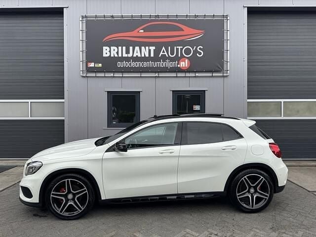 Wit Gebruikt 2016 Mercedes GLA180 AMG SUV | € 18.950 (Eerlijke prijs) - Afbeelding 1/4