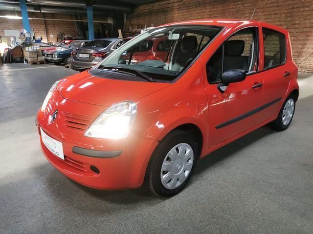 Rood Gebruikt 2007 Renault Modus MPV | € 3.400 - Afbeelding 1/4