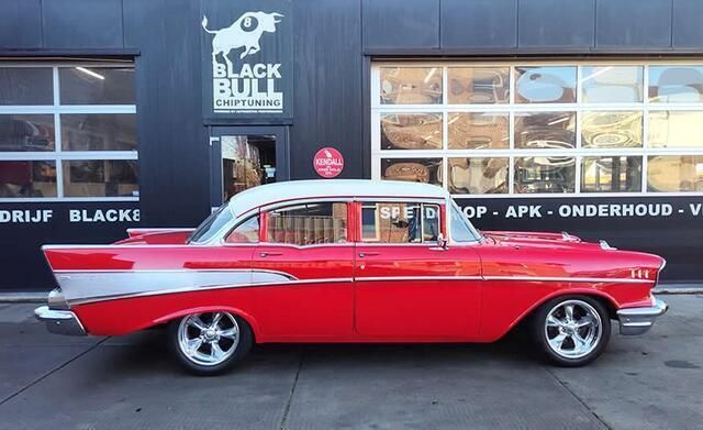Rood Gebruikt 1957 Chevrolet Bel Air Sport Sedan | € 56.250 - Afbeelding 1/4