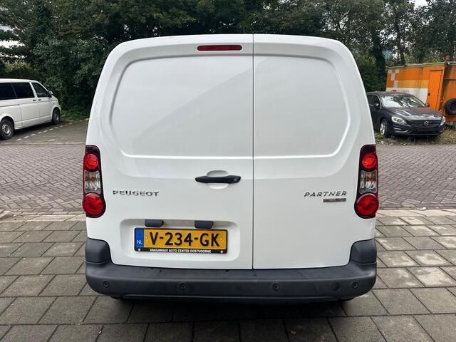 Occasion Peugeot Partner 49 kW (67 PK) 2017 Wit MPV